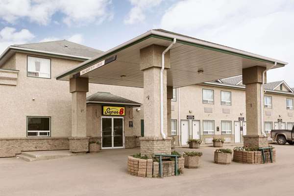 Exterior view - Super 8 Hotel Drayton Valley