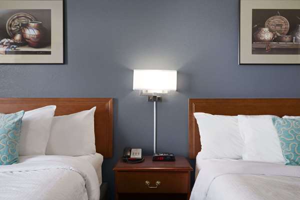 - Super 8 Hotel Whitecourt