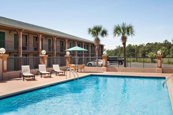 Pool - Days Inn US 17 Hardeeville - I-95, Exit 5