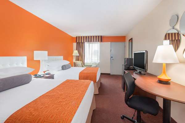  - Howard Johnson Inn Vero Beach - I-95, Exit 147