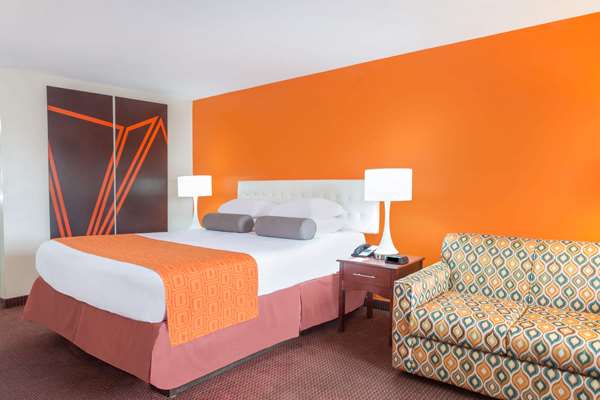  - Howard Johnson Inn Vero Beach - I-95, Exit 147