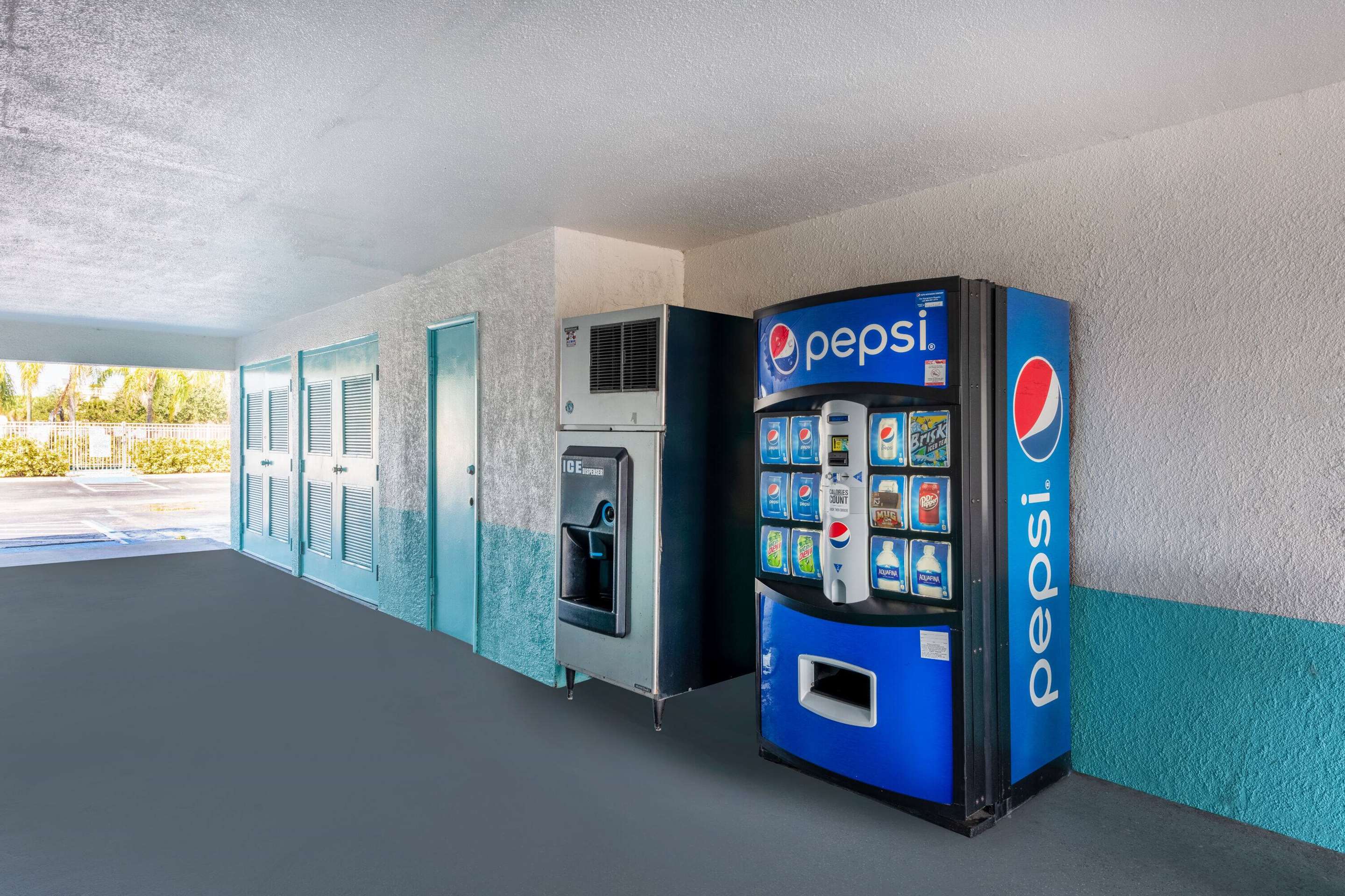 Property amenity | Howard Johnson by Wyndham Vero Beach/I-95