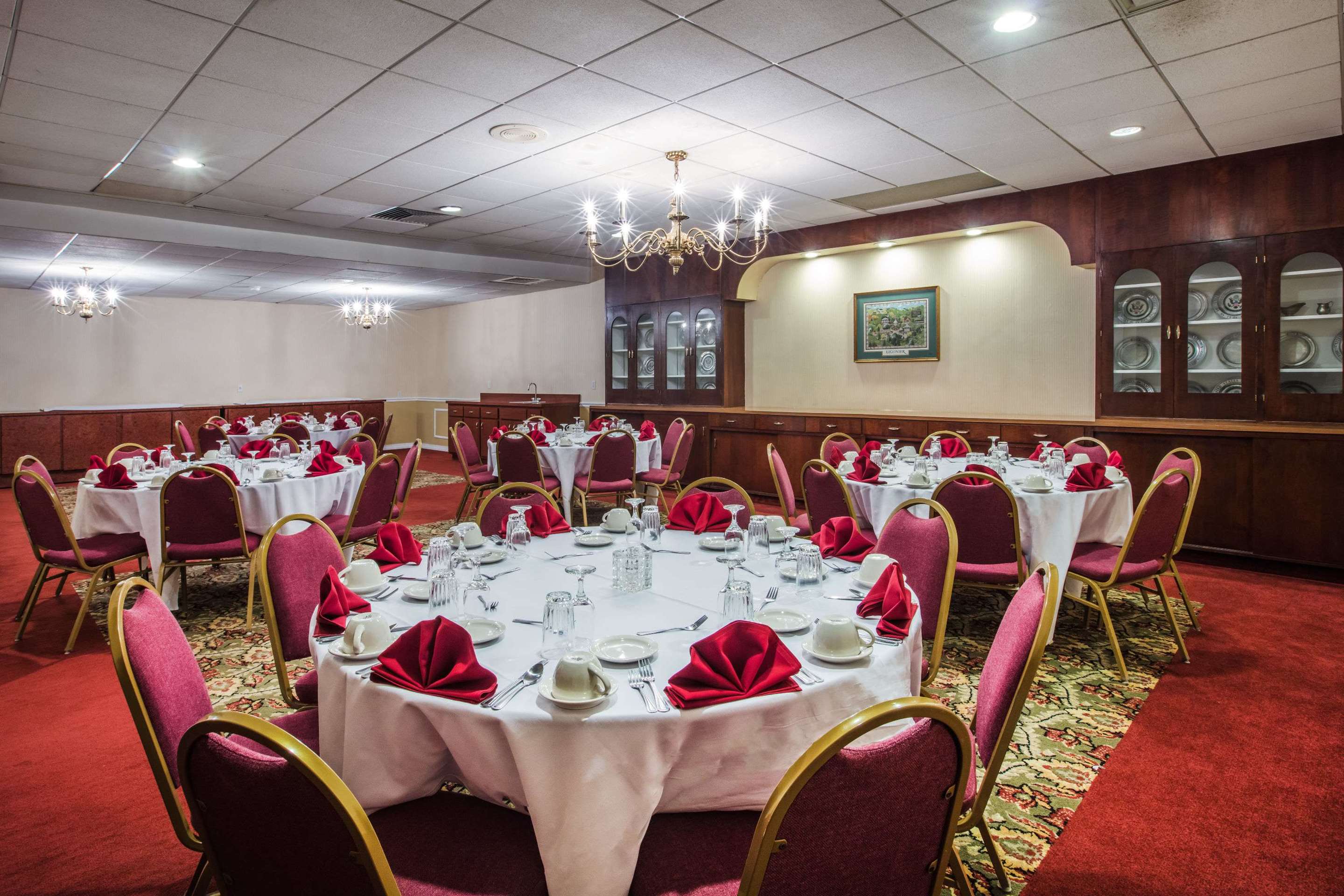 Ballroom | Ramada by Wyndham Ligonier