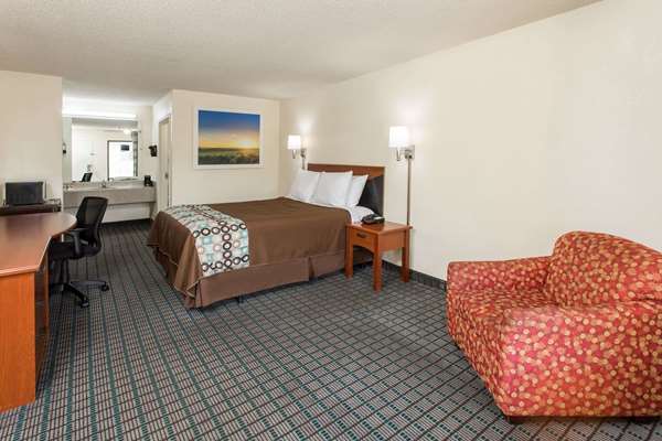  - Days Inn Dillon - I-95, Exit 193