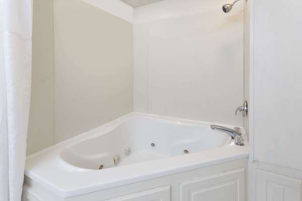 Suite - Days Inn Dillon - I-95, Exit 193