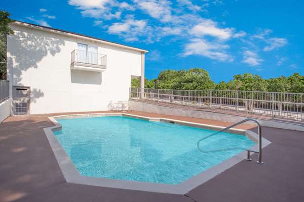 Pool - Days Inn & Suites Fredericksburg