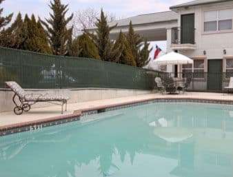 Pool - Days Inn & Suites Fredericksburg