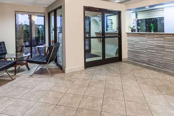  - Days Inn Franklin - I-65, Exit 65