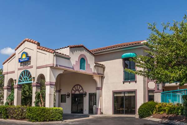 Exterior view - Days Inn Franklin - I-65, Exit 65