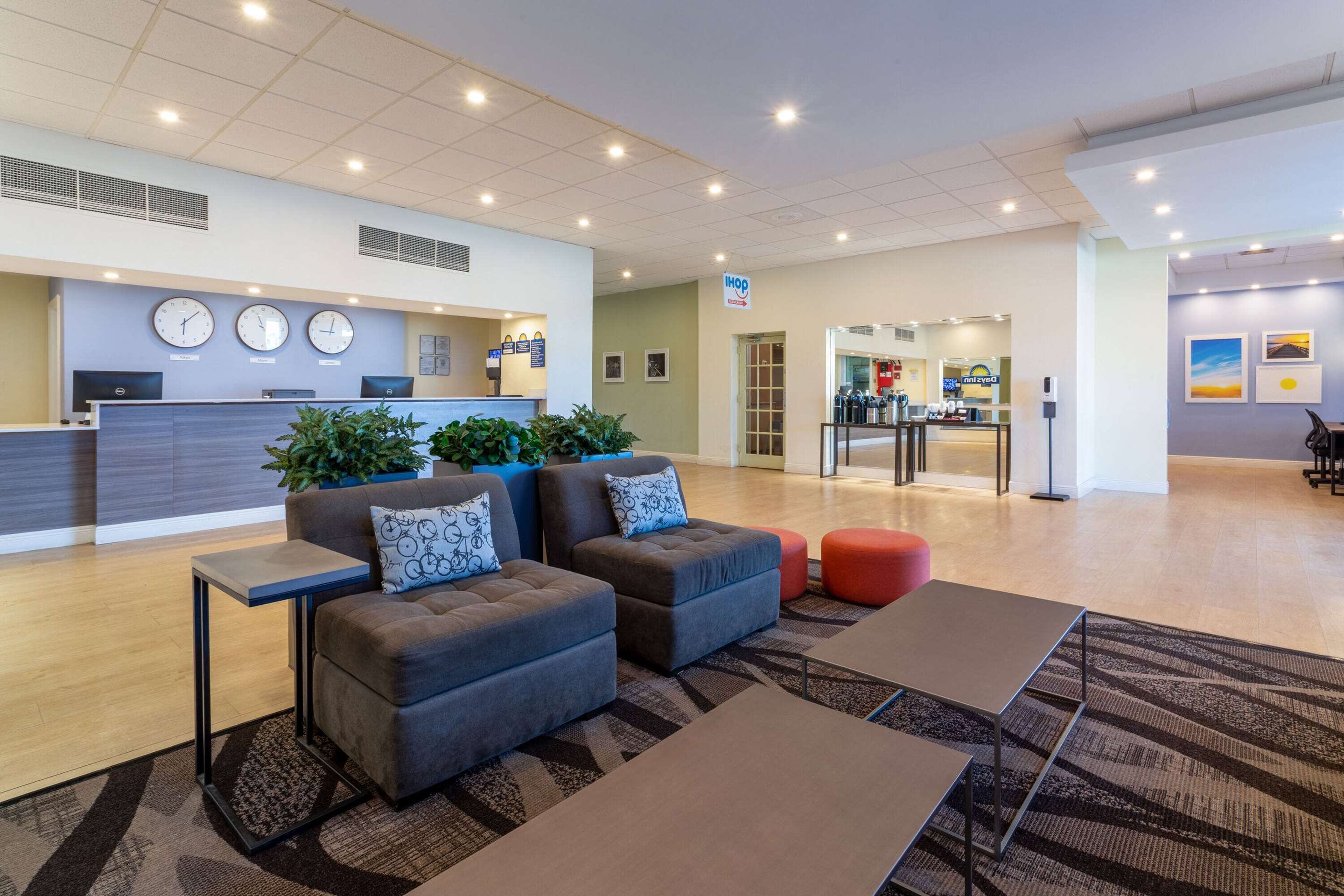 Lobby | Days Inn by Wyndham Titusville Kennedy Space Center
