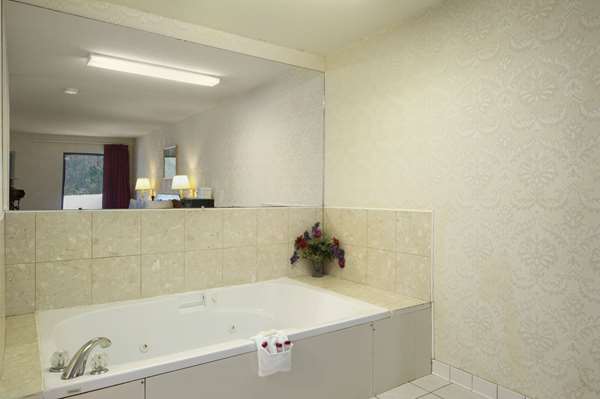  - Days Inn Fort Gordon Augusta - I-520, Exit 3