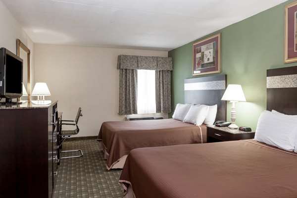 - Howard Johnson Inn Airport Newark - I-78, Exit 58B