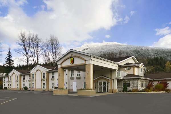 Exterior view - Super 8 Motel Revelstoke