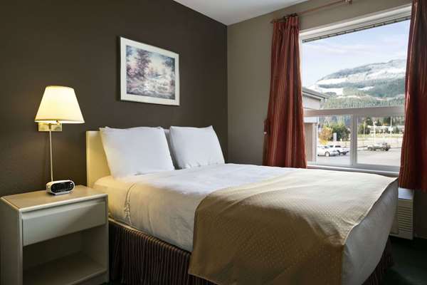 Suite - Super 8 Motel Revelstoke