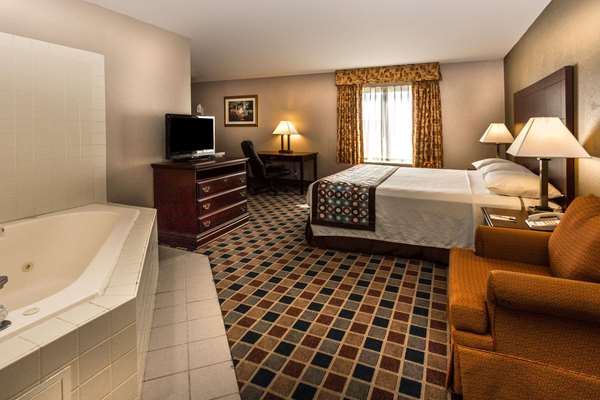 Suite - Super 8 Hotel Frankfort