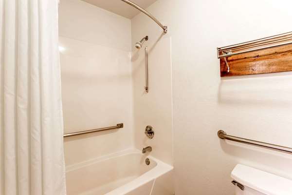  - Super 8 Hotel Frankfort