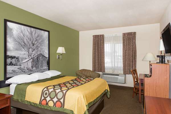  - Super 8 Hotel Perryville