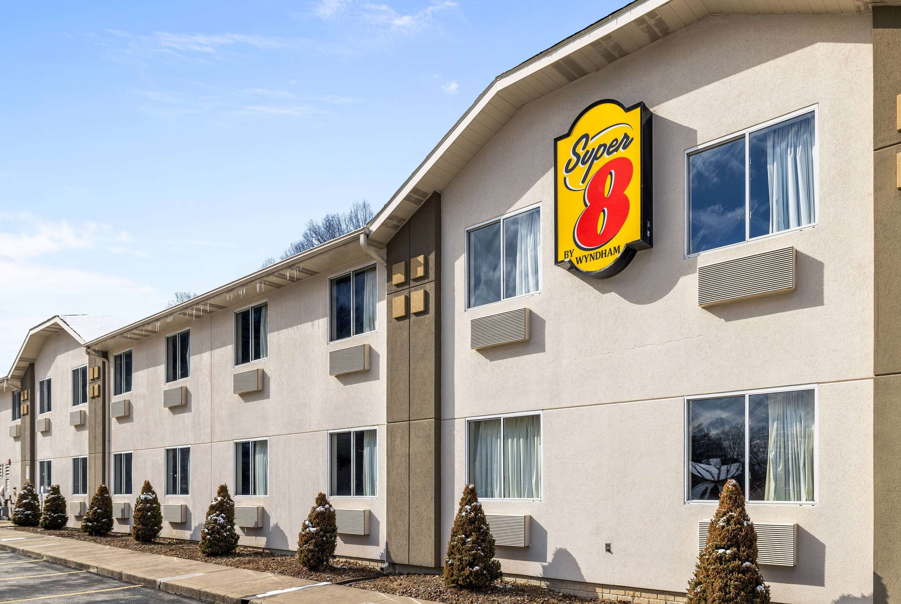 Exterior | Super 8 by Wyndham Pittsburgh/Monroeville