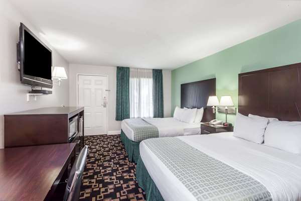  - Ramada Limited Hotel Oceanside - I-5, Exit 53