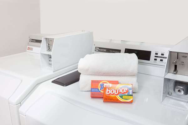  - Ramada Limited Hotel Oceanside - I-5, Exit 53