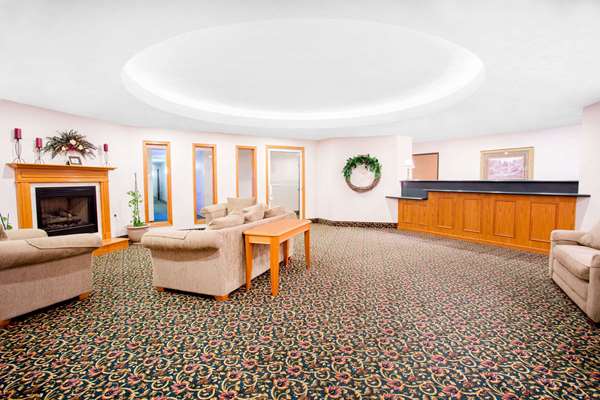  - Super 8 Hotel El Paso - I-39, Exit 14