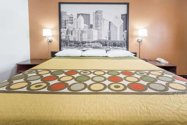  - Super 8 Hotel Dixon