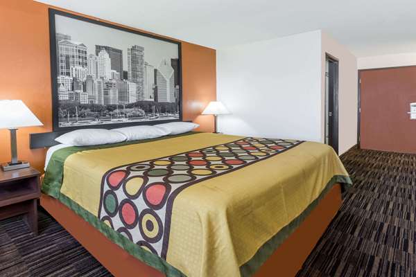  - Super 8 Hotel Dixon