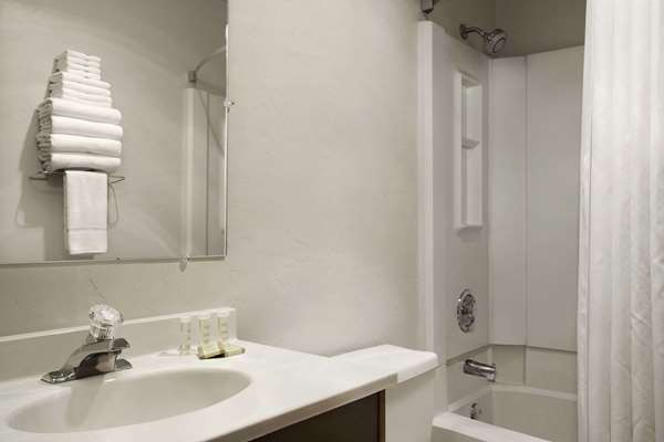  - Super 8 Hotel Portland - I-205, Exit 24