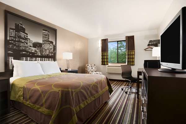  - Super 8 Hotel Portland - I-205, Exit 24