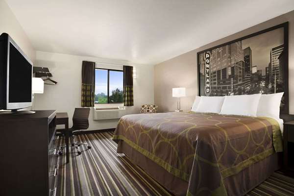  - Super 8 Hotel Portland - I-205, Exit 24