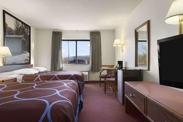  - Super 8 Hotel Danville - I-74, Exit 220