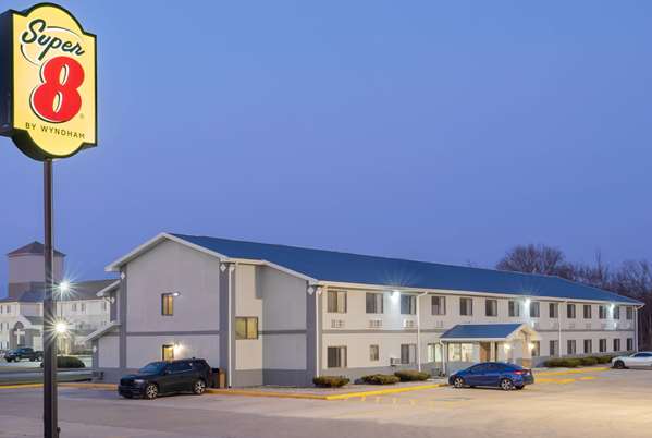 Exterior view - Super 8 Hotel Danville - I-74, Exit 220