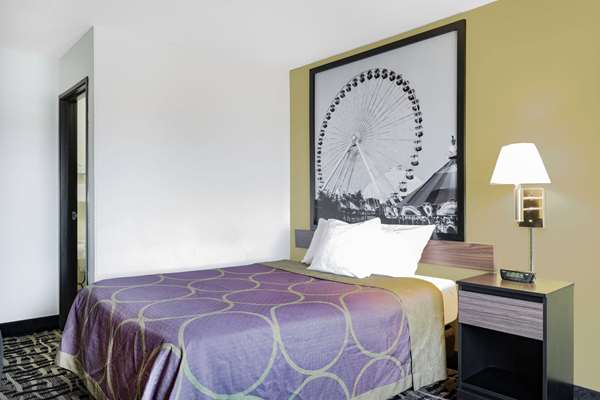  - Super 8 Hotel Danville - I-74, Exit 220