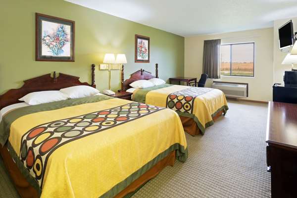  - Super 8 Hotel DeKalb - I-88, Exit 91