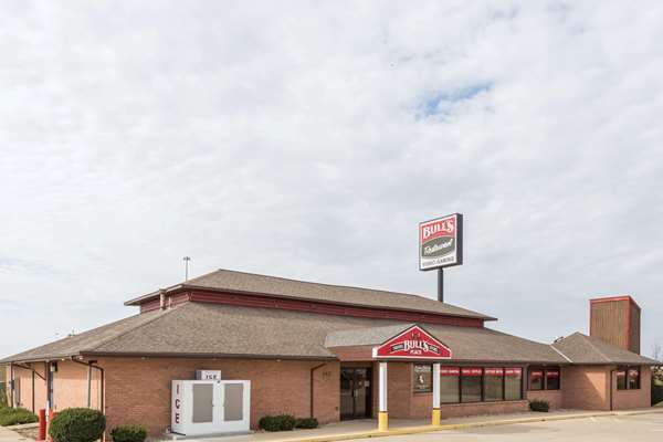  - Super 8 Hotel Pontiac - I-55, Exit 197