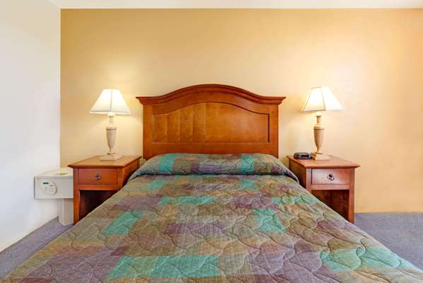  - Super 8 Hotel Klamath Falls