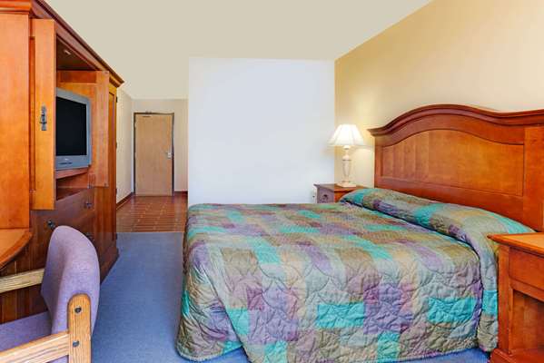  - Super 8 Hotel Klamath Falls