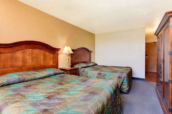  - Super 8 Hotel Klamath Falls