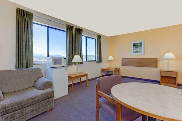  - Super 8 Hotel Klamath Falls