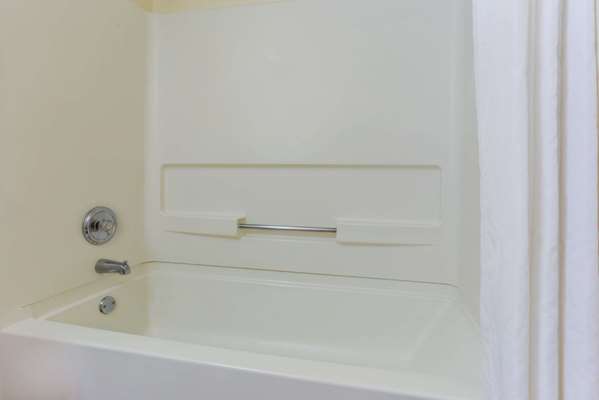  - Super 8 Hotel Klamath Falls