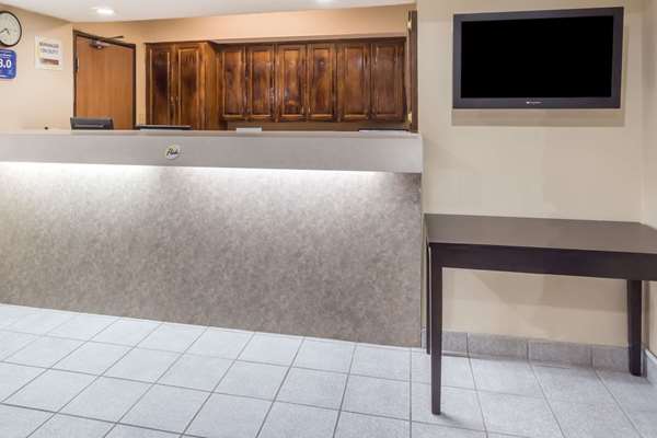  - Super 8 Hotel Mundelein