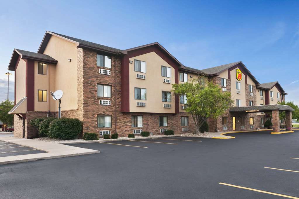 Super 8 Peoria