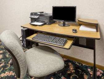  - Super 8 Hotel Ottawa - I-80, Exit 90