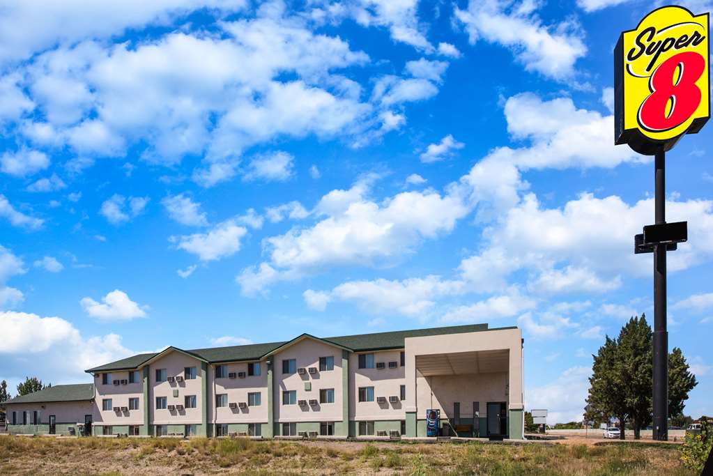 Super 8 Pueblo