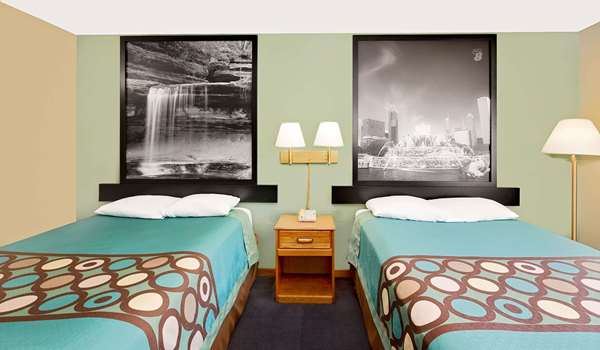  - Super 8 Hotel Macomb