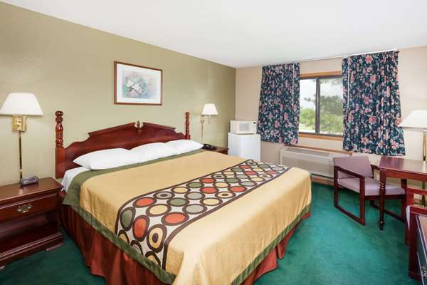  - Super 8 Hotel McLean - I-55, Exit 145