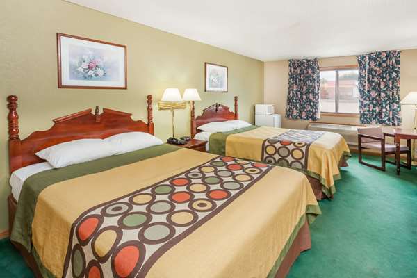  - Super 8 Hotel McLean - I-55, Exit 145
