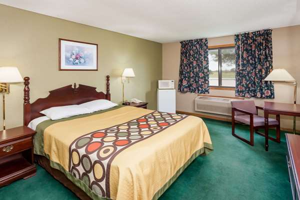  - Super 8 Hotel McLean - I-55, Exit 145