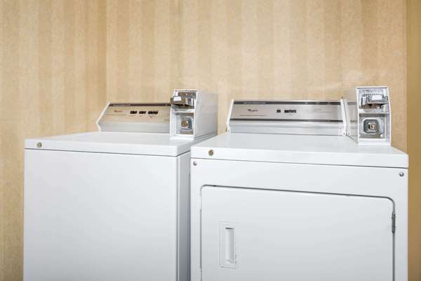 Amenities - Super 8 Hotel Bentonville - I-49, Exit 85