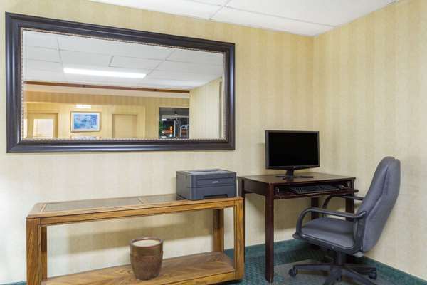 Conference Area - Super 8 Hotel Bentonville - I-49, Exit 85